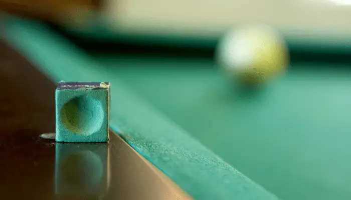 How to Clean Chalk Off Pool Table Felt